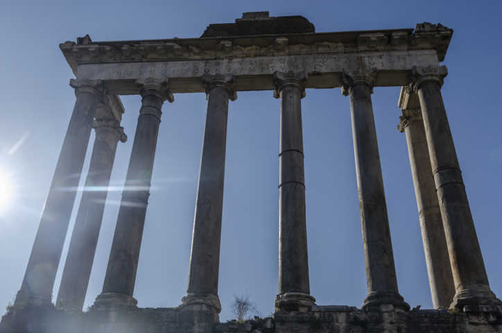 40 - Italia - Roma - Foro Romano - templo de Saturno